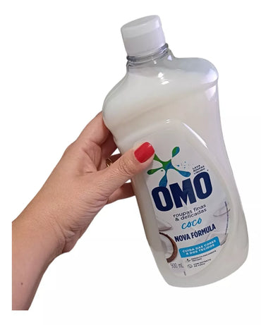 Omo Sabão Líquido de Coco para Roupas Finas e Delicadas (900ml)