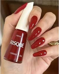 Risqué Esmalte Cremoso: Carmim (8ml)